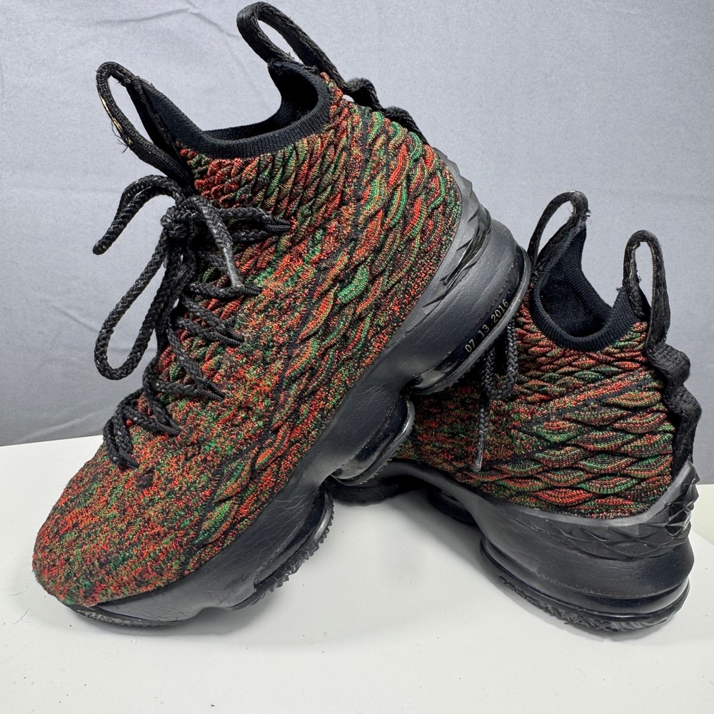 Nike LeBron 15 Basketball Shoes Kids 6Y Multi-Color Black BattleKnit 943762-900
